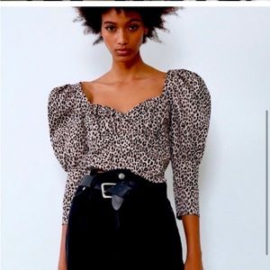 NWOT Zara animal print blouse 💛